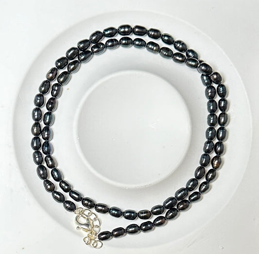 Naia Natural Pearl Beaded Necklace - Black