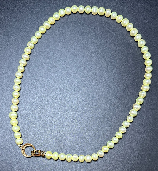 Nene Natural Pearl Beaded Necklace - Yellow