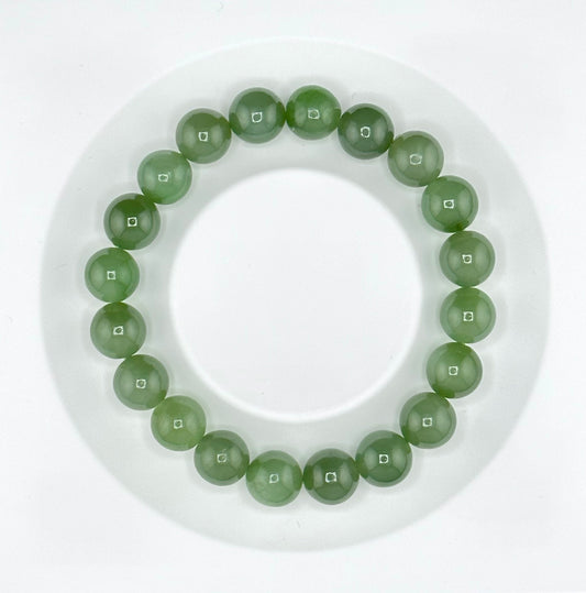 Tayla Hetian Jade Nephrite [和田玉] Beaded Bracelet (Rare Grape Green)