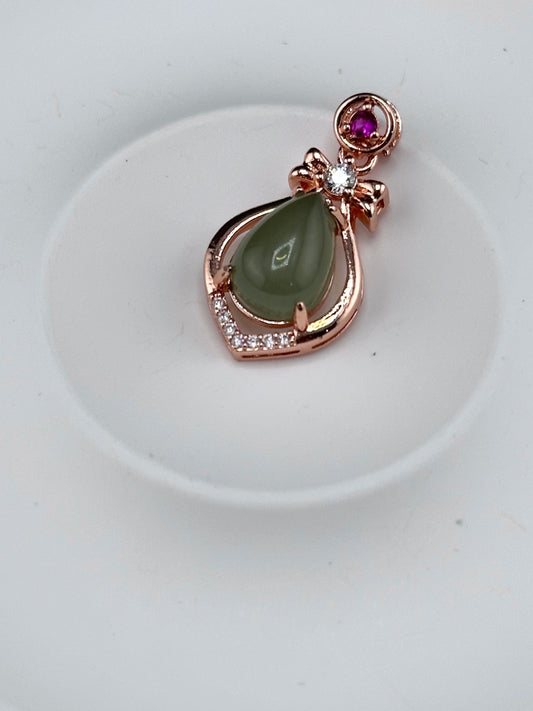Tansy Hetian Jade [和田玉] Pendant with Necklace